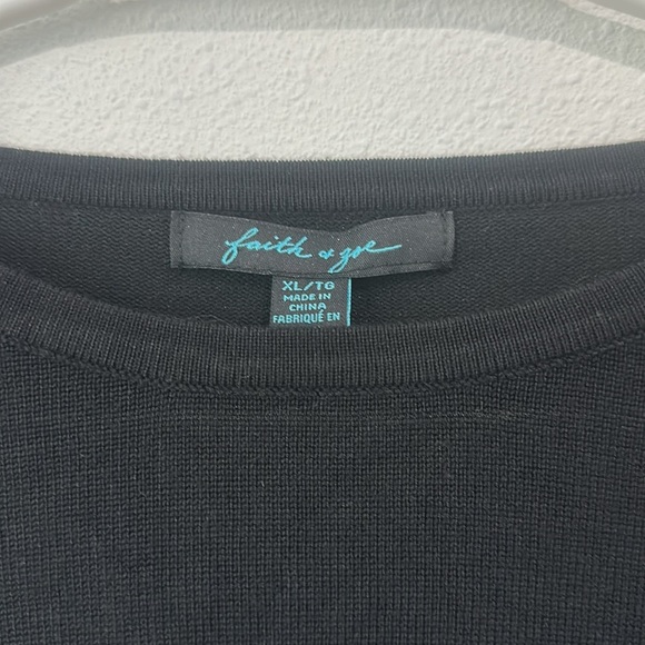 NWT Faith & Zoe Women's Black Split Sleeve Sweater With Buttons Flare Sleeves - Picture 3 of 4